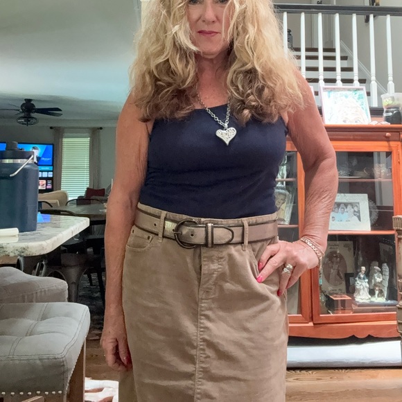 Gap Tan Corduroy Skirt Mid Length 1969 size 12 - Picture 9 of 12